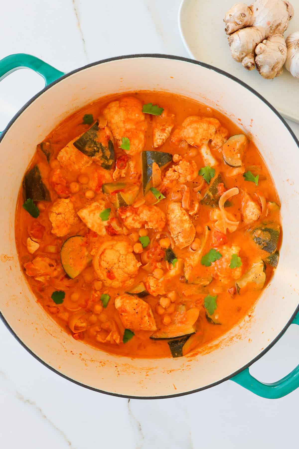 Chickpea and chickpea curry in a pot.